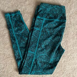 Constantly varied gear leggings